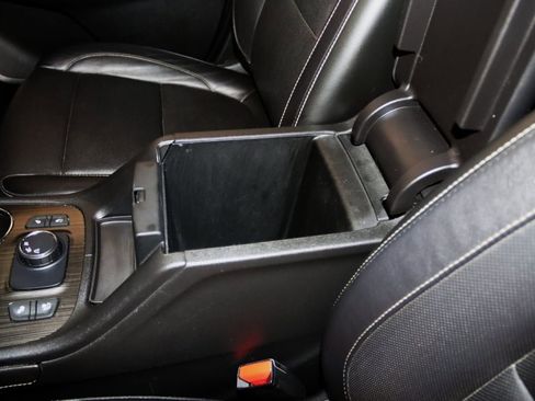 Used 2020 GMC Acadia SLT w/ Premium Package image 39