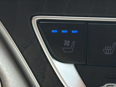 Certified 2018 Honda Accord Touring image 33