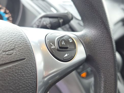 Used 2016 Ford Escape SE image 33