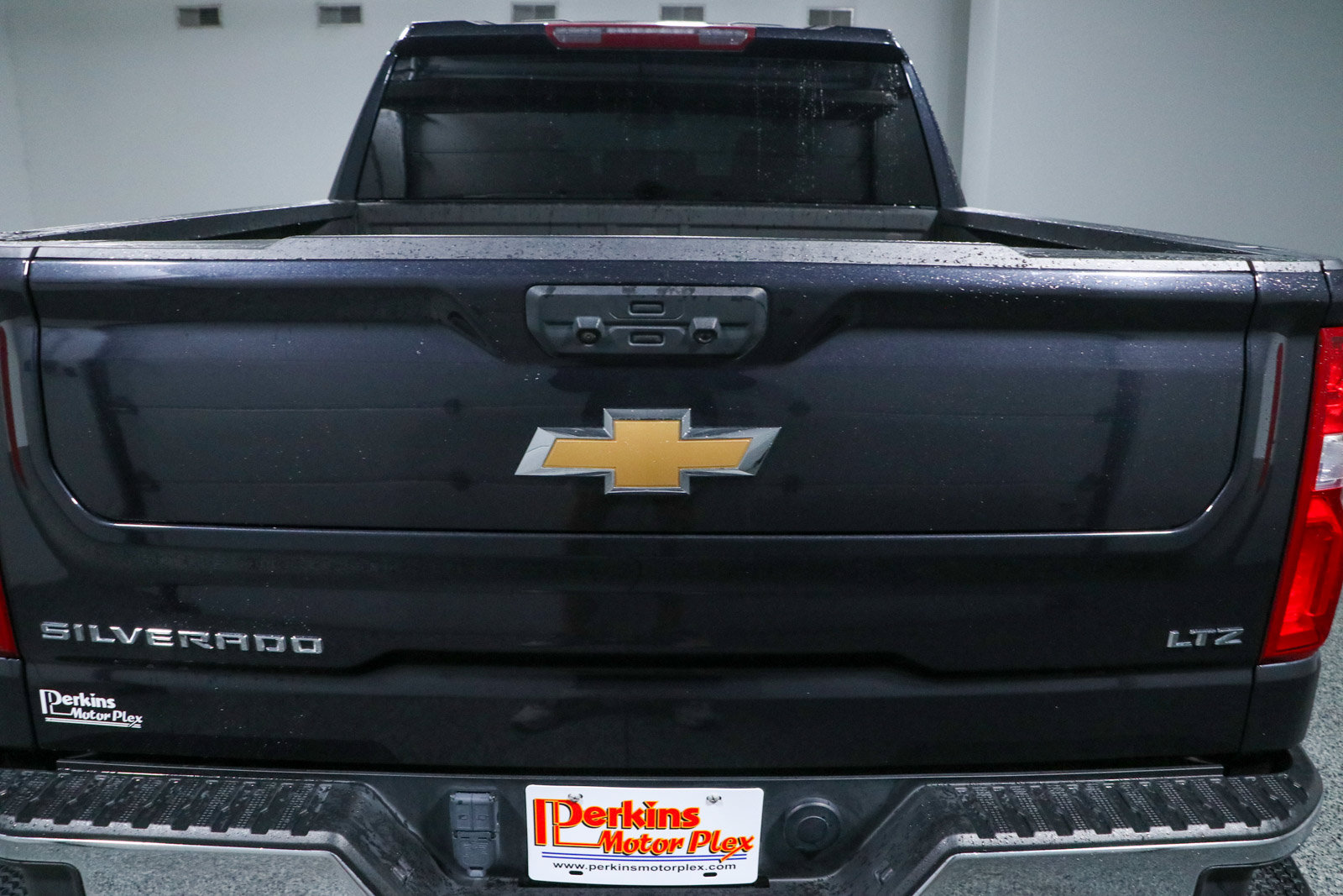 Used 2022 Chevrolet Silverado 1500 LTZ AWD/4WD image 8