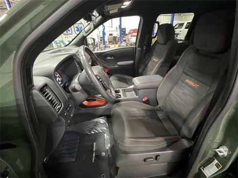 Used 2023 Nissan Frontier Pro-X w/ Technology Package image 17