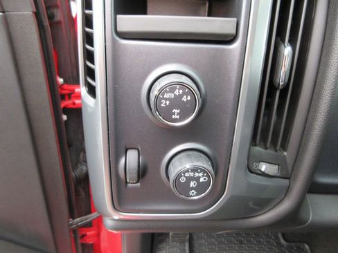 Certified 2016 Chevrolet Silverado 1500 LT w/ All Star Edition image 25