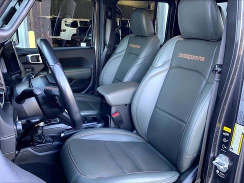 Certified 2024 Jeep Gladiator Mojave AWD/4WD image 25