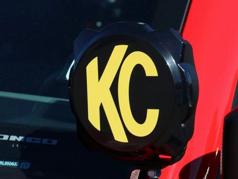 Used 2022 Ford Bronco Badlands image 11