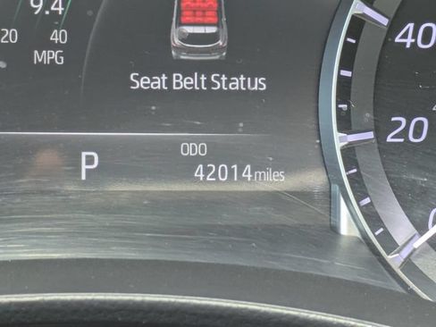 Used 2023 Toyota Highlander LE FWD image 31