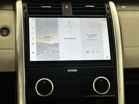 New 2025 Land Rover Discovery Dynamic SE image 20