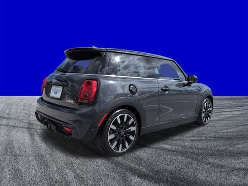 Used 2019 MINI Cooper S w/ Signature Upholstery Package image 4