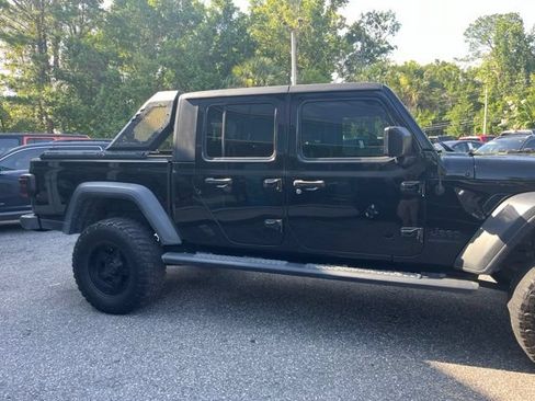 Used 2020 Jeep Gladiator Sport w/ Quick Order Package 24S AWD/4WD image 8