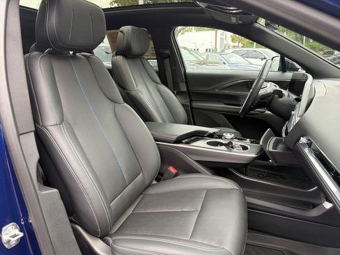 Used 2024 Cadillac Lyriq Luxury RWD image 35