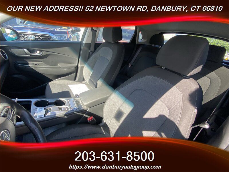 Used 2023 Hyundai Kona SEL w/ Cargo Package FWD image 11