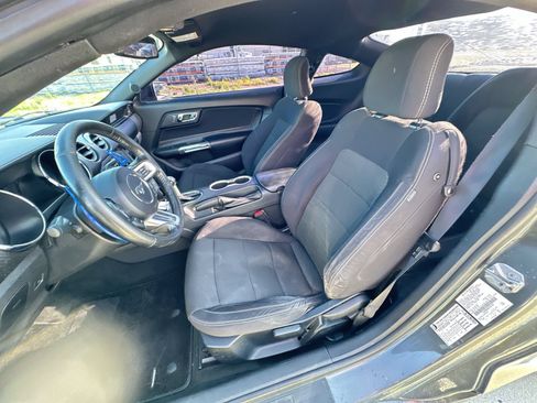 Used 2016 Ford Mustang Coupe RWD image 17