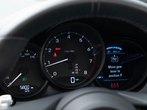 Certified 2025 Porsche Macan AWD/4WD image 26