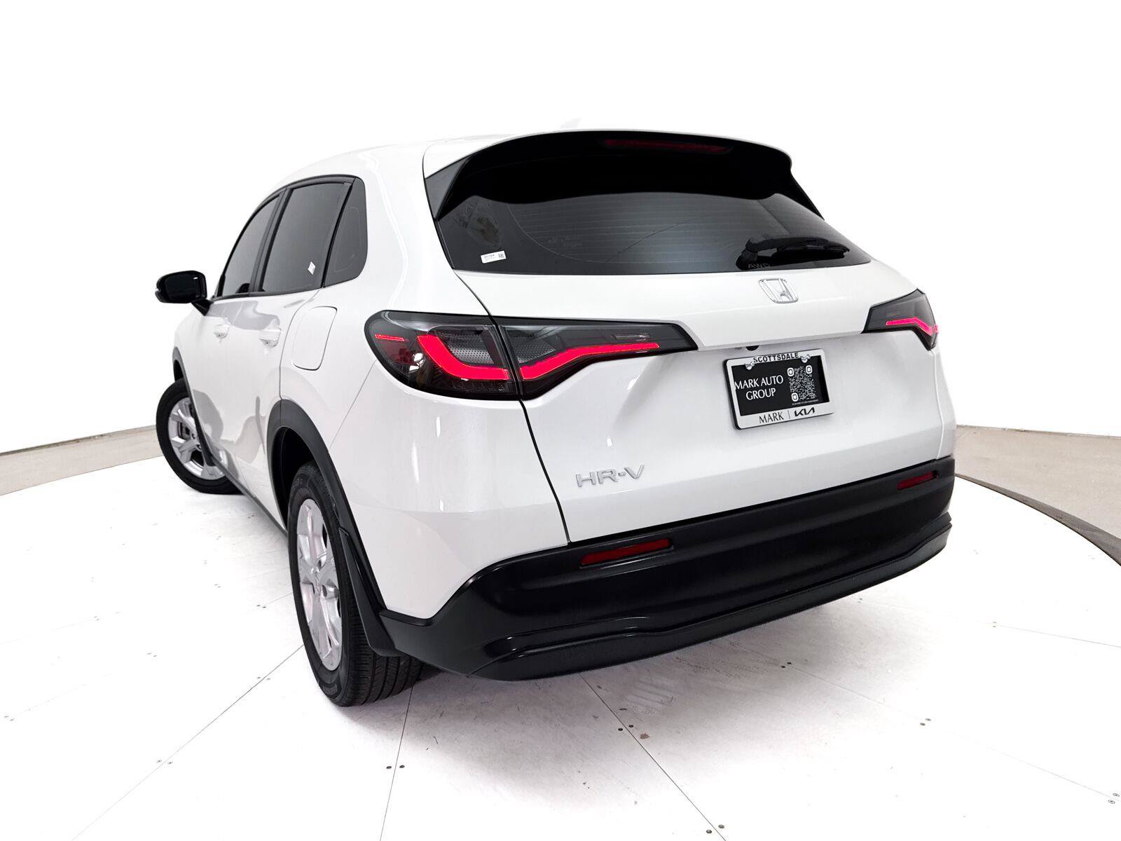 Used 2023 Honda HR-V LX image 6