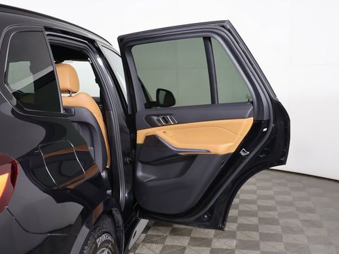 Used 2023 BMW X5 xDrive40i w/ M Sport Package image 24