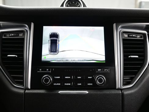 Used 2017 Porsche Macan S AWD/4WD image 22