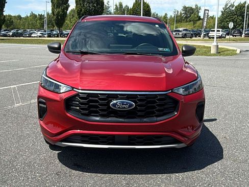 Used 2024 Ford Escape ST-Line w/ Tech Pack #1 AWD/4WD image 16