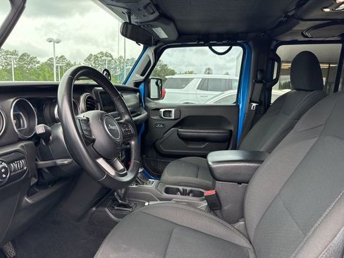Used 2022 Jeep Gladiator Sport AWD/4WD image 5