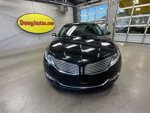 Used 2014 Lincoln MKZ Hybrid FWD image 8
