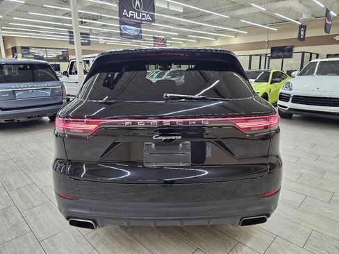 Used 2020 Porsche Cayenne image 8