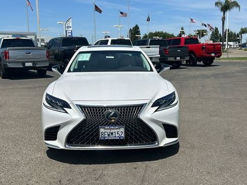 Used 2018 Lexus LS 500 w/ Interior Upgrade Package RWD image 9