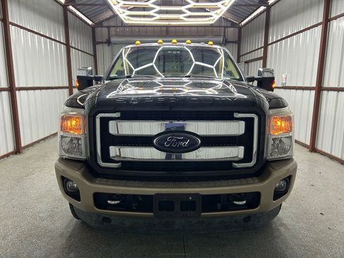 Used 2014 Ford F350 King Ranch w/ King Ranch w/Chrome Package image 2