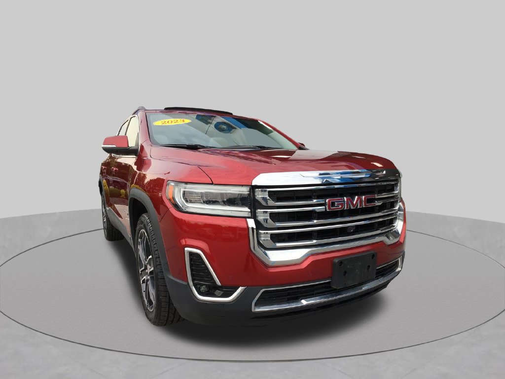 Used 2023 GMC Acadia SLT w/ Technology Package AWD/4WD image 4