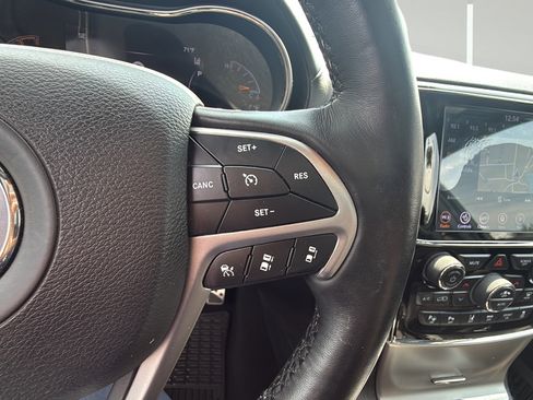 Used 2019 Jeep Grand Cherokee High Altitude AWD/4WD image 26
