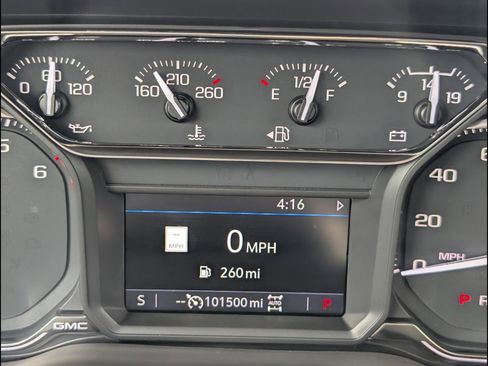 Used 2022 GMC Sierra 1500 SLT w/ SLT Convenience Package AWD/4WD image 9