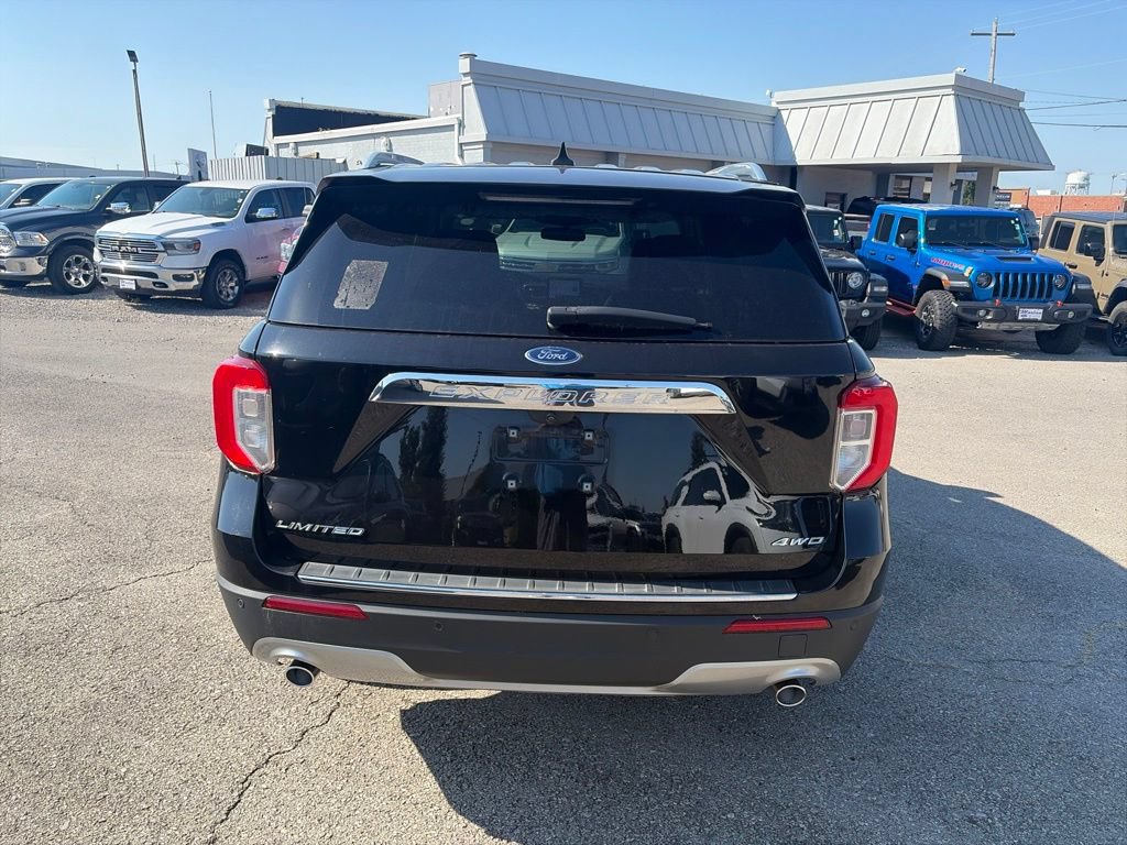 Used 2023 Ford Explorer Limited w/ Equipment Group 301A AWD/4WD image 5