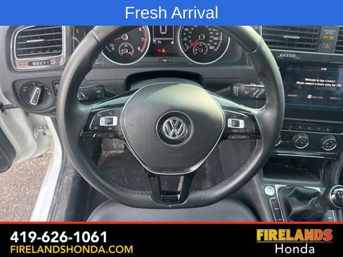 Used 2019 Volkswagen Golf SE w/ Driver Assistance Package image 14