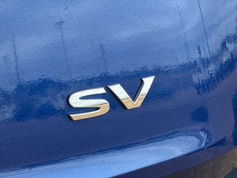 Used 2023 Nissan Rogue SV image 32