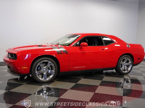 Used 2009 Dodge Challenger R/T image 6