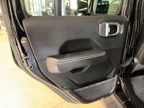 Used 2021 Jeep Wrangler Unlimited Sahara w/ Cold Weather Group AWD/4WD image 48