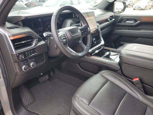Used 2025 GMC Yukon Denali AWD/4WD image 18