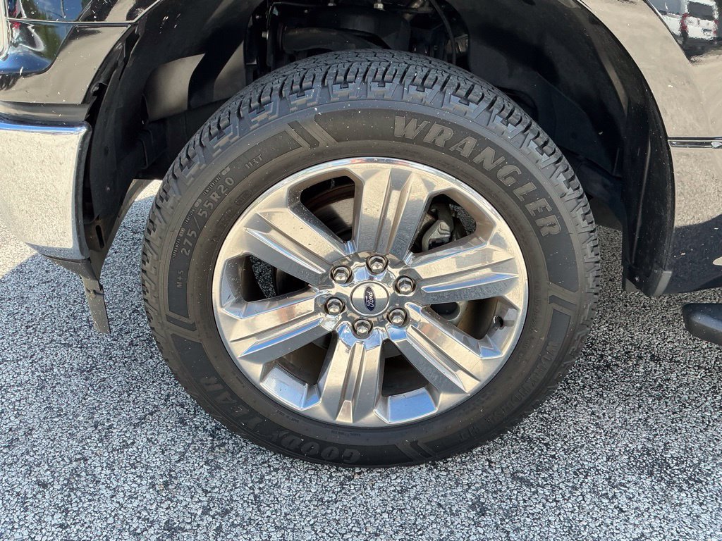 Used 2020 Ford F150 XLT w/ Equipment Group 302A Luxury AWD/4WD image 19