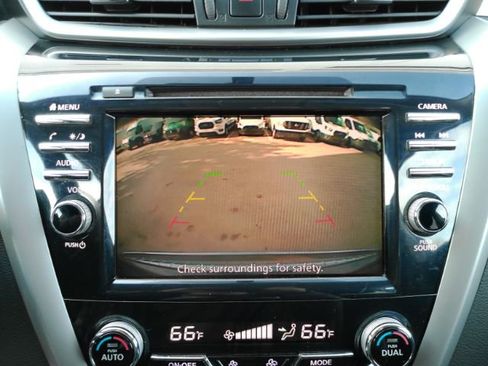 Used 2019 Nissan Murano SV image 8