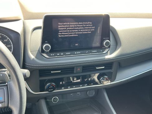 Certified 2023 Nissan Rogue SV image 10