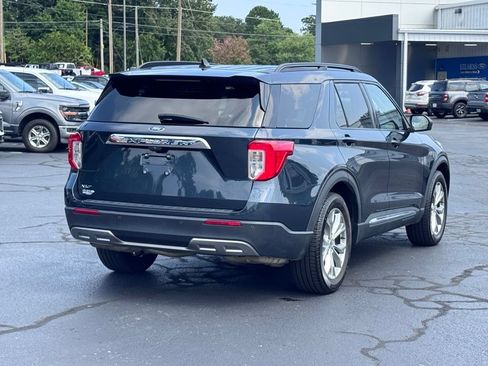 Used 2023 Ford Explorer XLT w/ Equipment Group 202A RWD image 17