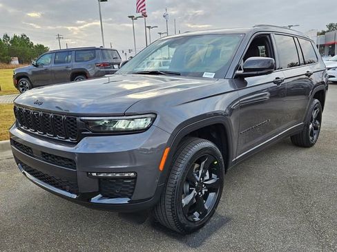 New 2025 Jeep Grand Cherokee L Limited w/ Luxury Tech Group II AWD/4WD image 3