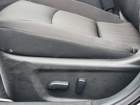 Used 2024 Nissan Altima 2.5 SV image 18