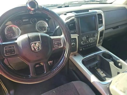 Used 2018 RAM 3500 SLT w/ Luxury Group AWD/4WD image 10