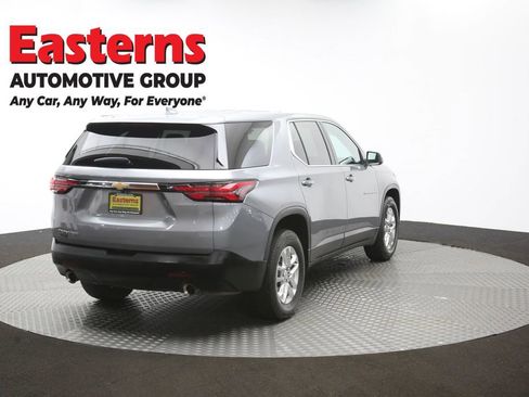 Used 2023 Chevrolet Traverse LS image 40