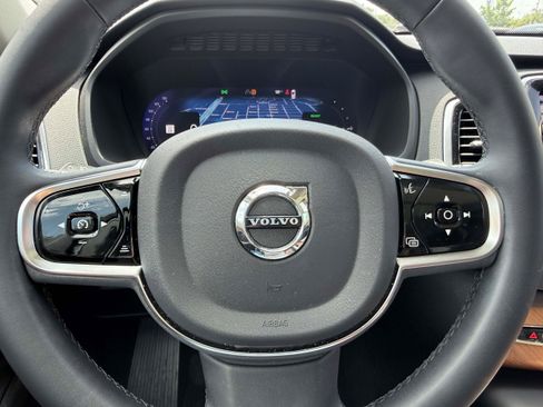 Certified 2024 Volvo XC90 T8 Plus w/ Protection Package Premier AWD/4WD image 16