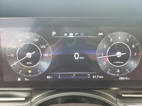Certified 2024 Kia Carnival SX Prestige FWD image 33