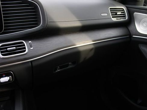 New 2026 Mercedes-Benz GLS 450 4MATIC image 24