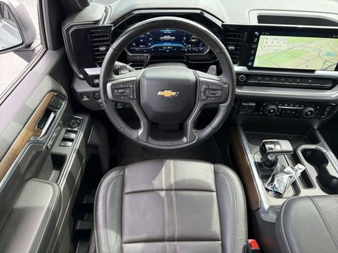 Used 2024 Chevrolet Silverado 1500 High Country w/ High Country Premium Package image 29