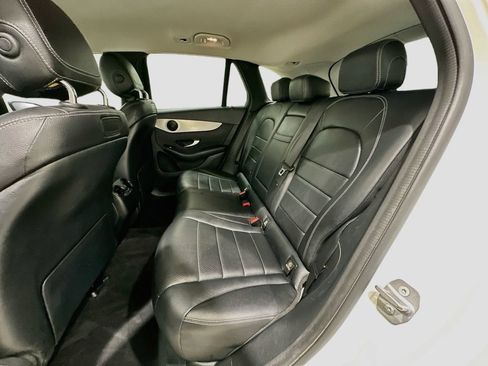 Used 2019 Mercedes-Benz GLC 300 image 22