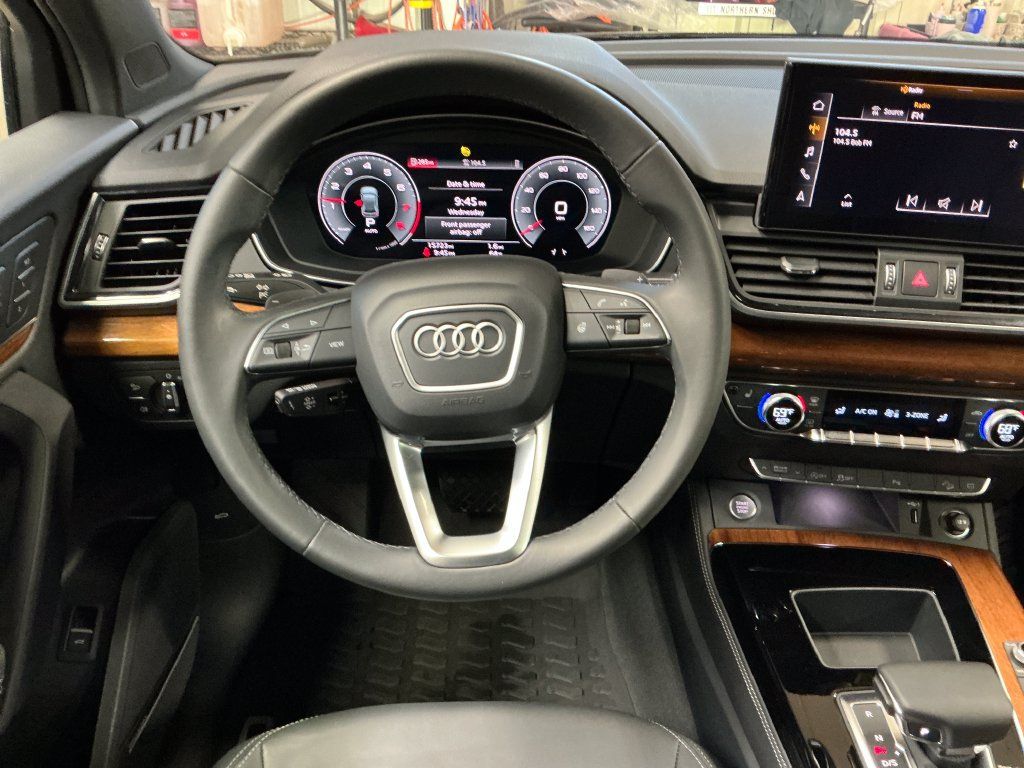 Used 2023 Audi Q5 2.0T Premium Plus AWD/4WD image 19