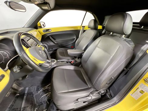 Used 2014 Volkswagen Beetle 2.5 image 19
