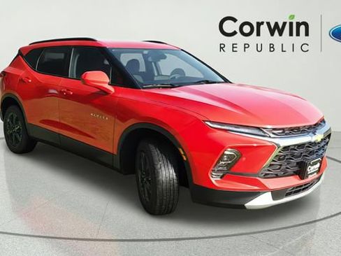Used 2023 Chevrolet Blazer LT w/ Convenience Package FWD image 8